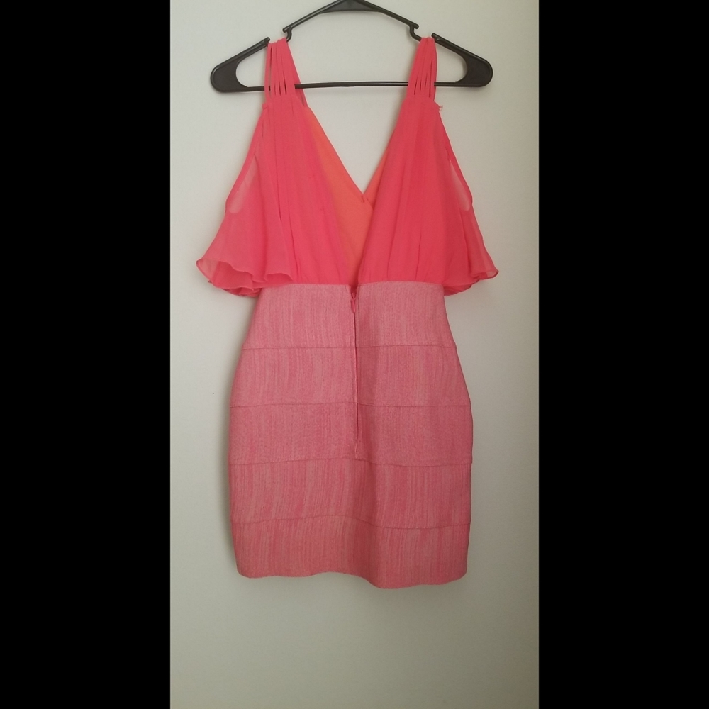 NWOT HMS CORAL RUFFLED SLEEVES TOP ELASTIC BANDAGE DRESS - Picture 10 of 15